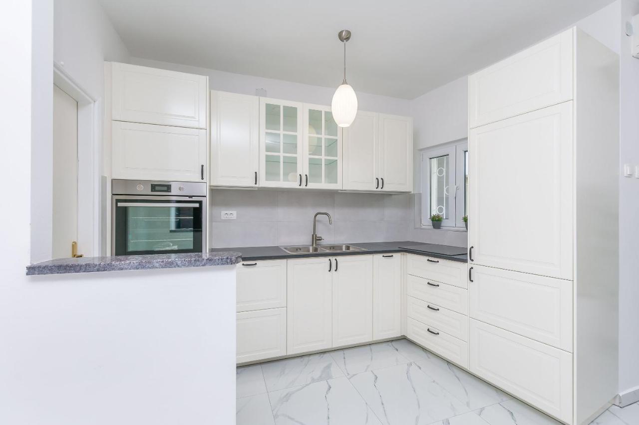 Apartments Jasna Омиш Экстерьер фото
