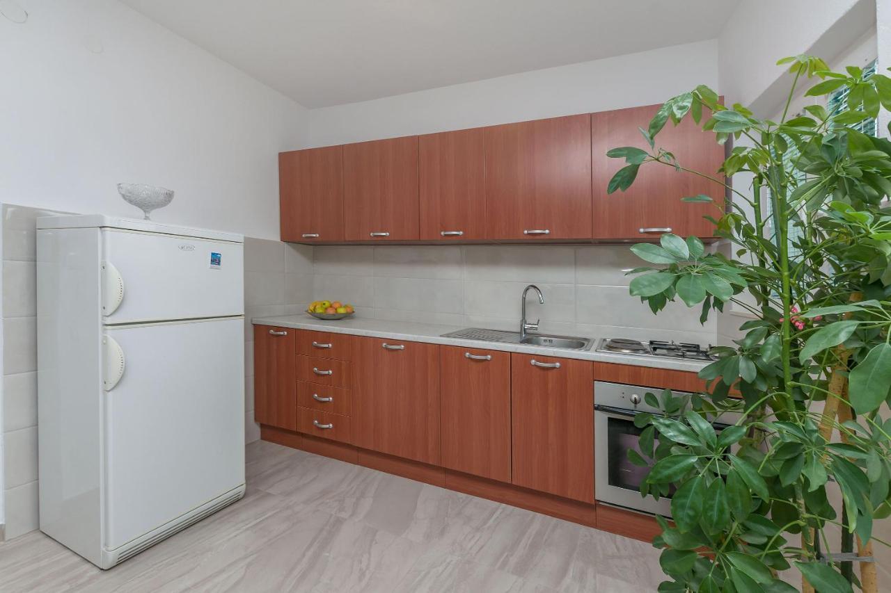 Apartments Jasna Омиш Экстерьер фото