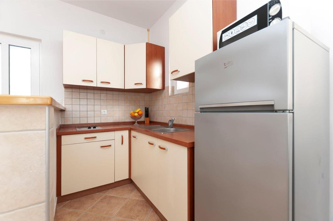 Apartments Jasna Омиш Экстерьер фото