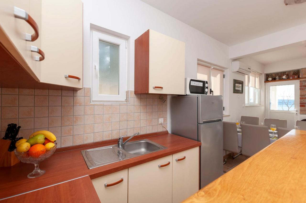 Apartments Jasna Омиш Экстерьер фото
