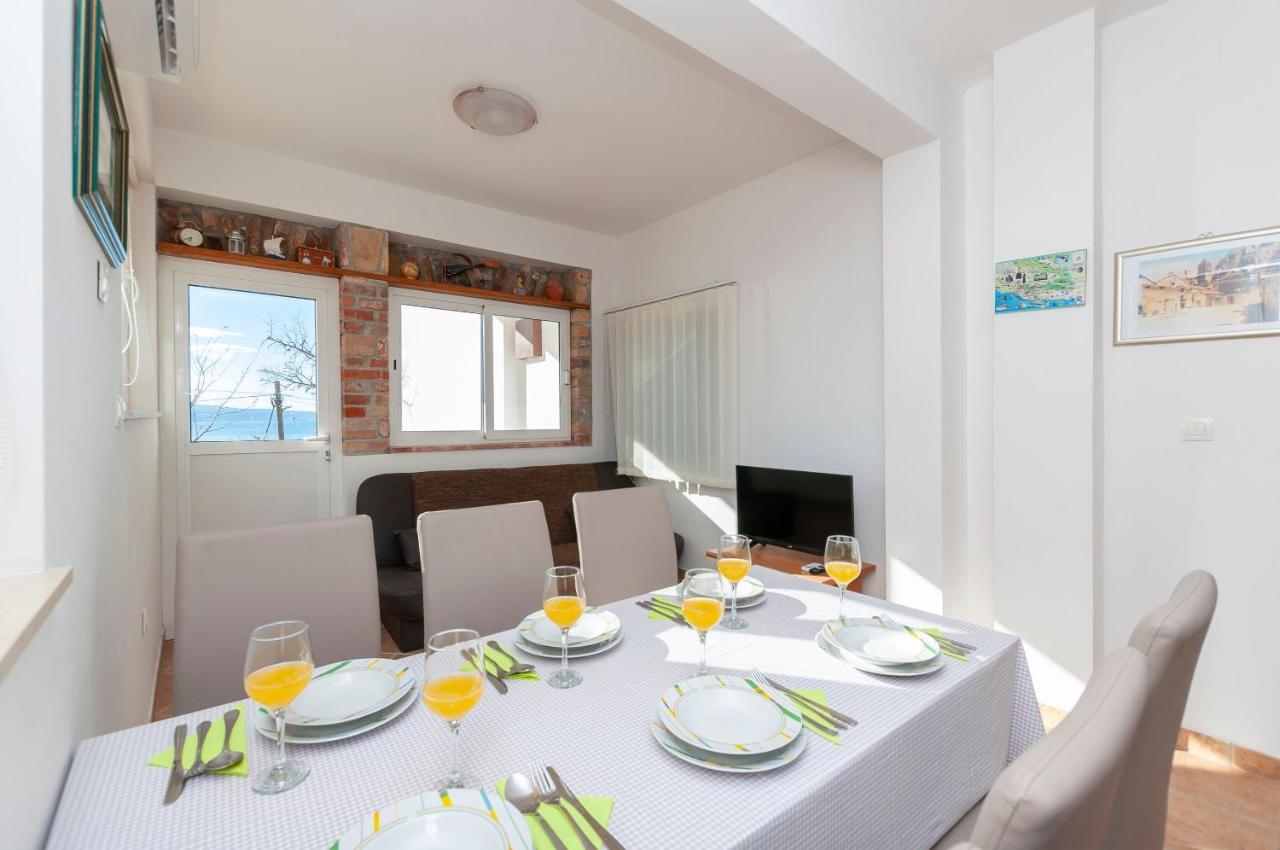 Apartments Jasna Омиш Экстерьер фото