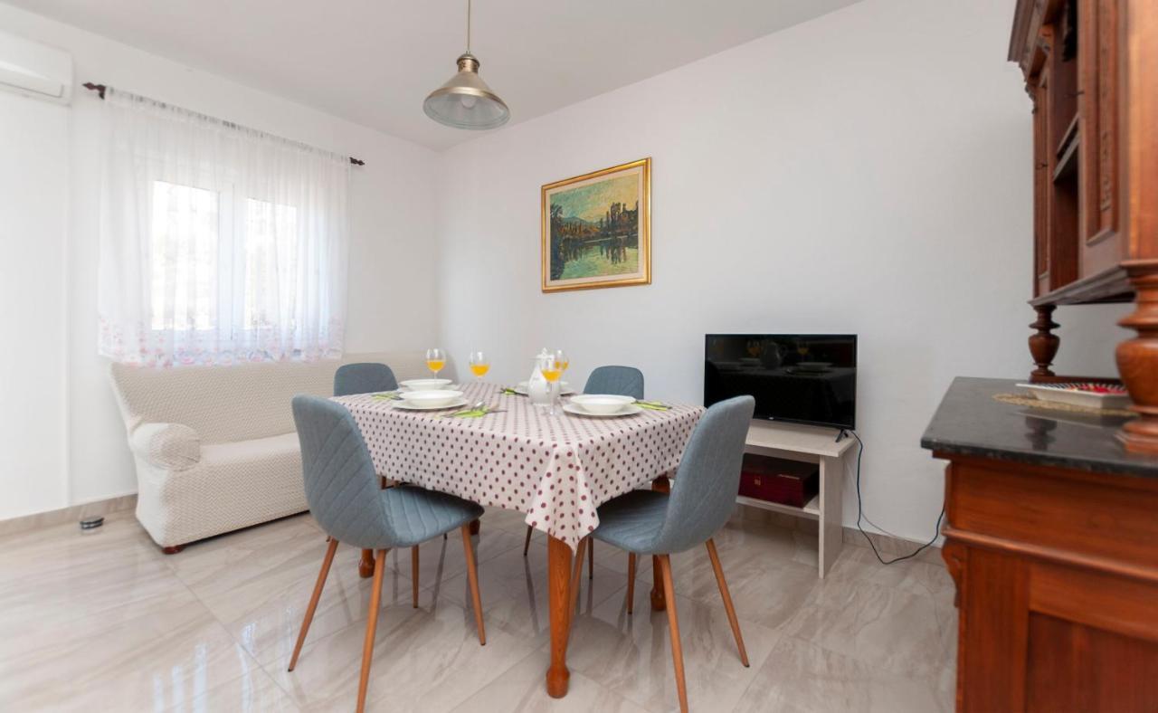 Apartments Jasna Омиш Экстерьер фото
