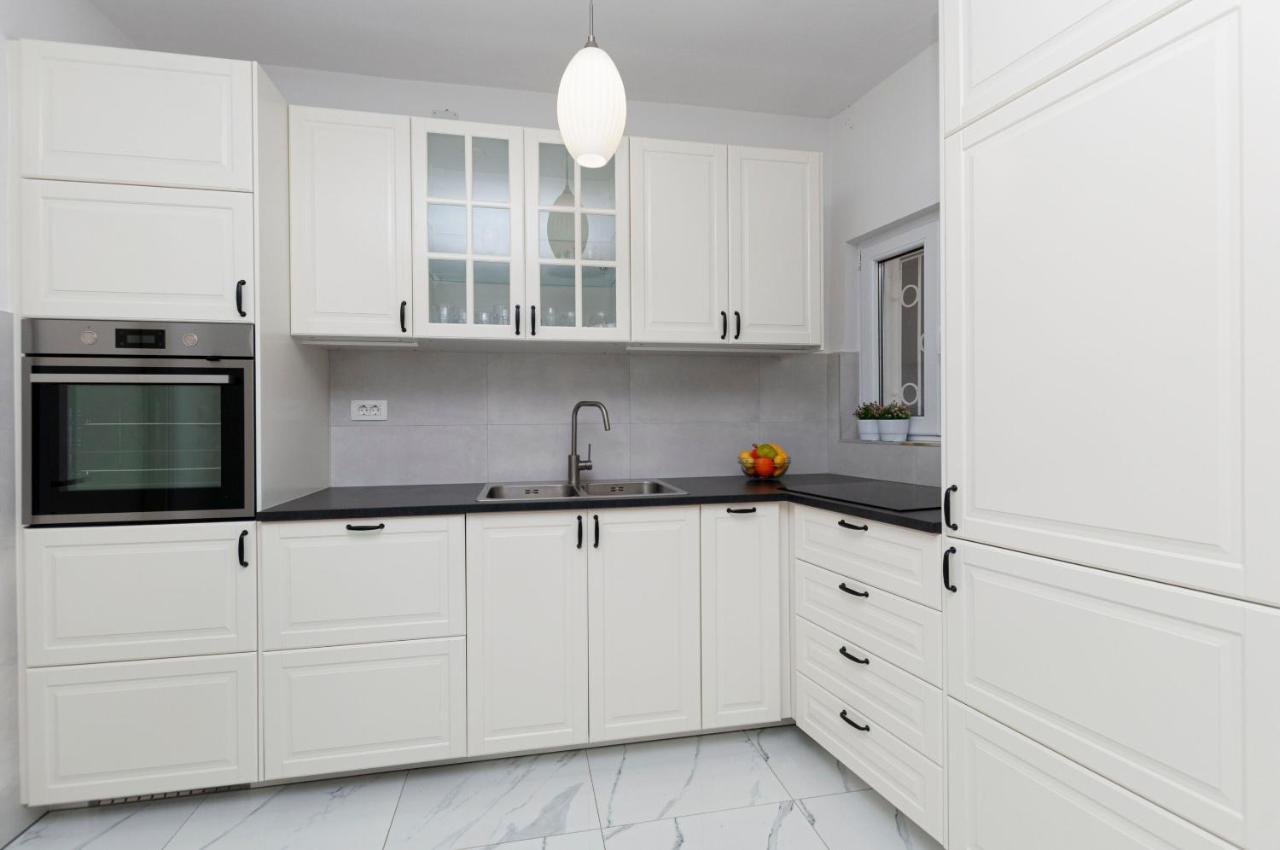 Apartments Jasna Омиш Экстерьер фото